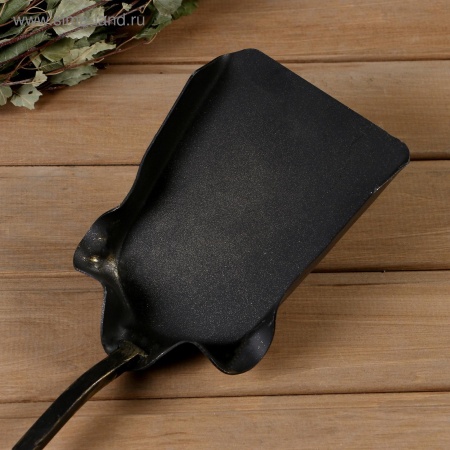 Совок кованный ПАТИНА золото (ручка Бук)